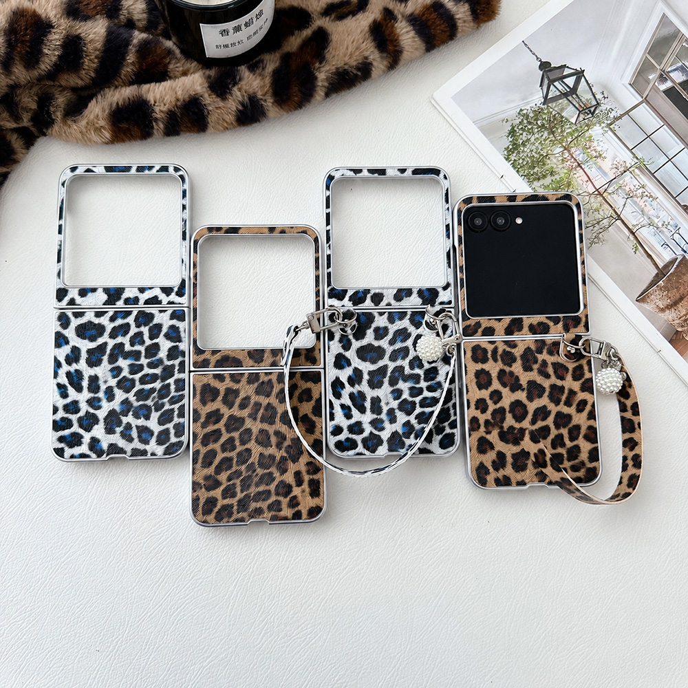 Men'S Accessories Designer - Leopar Baskılı Katlanabilir Kapaklı Telefon Kılıfı